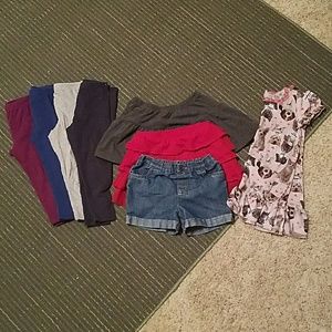 Lot of toddler girls clothes size 2T